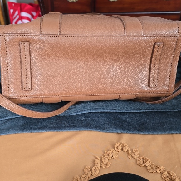 Awesome marc Jacob's the totebag. - Picture 7 of 10